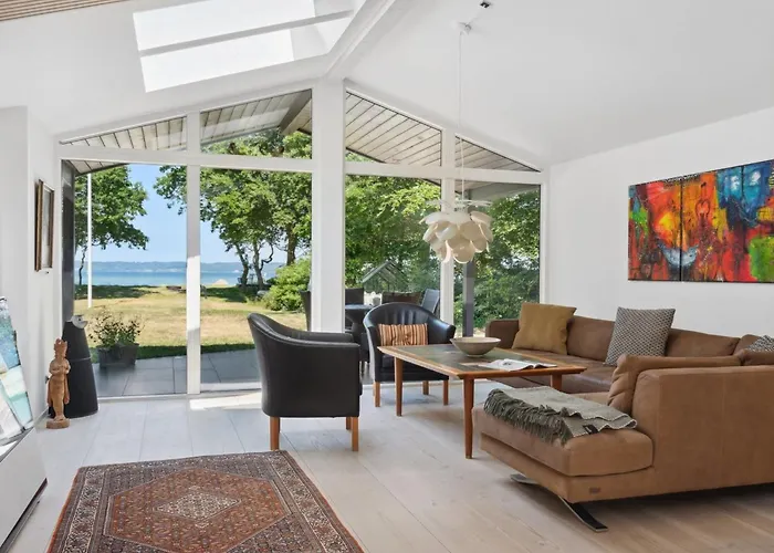 Kennet - 30m From The Sea By Interhome *