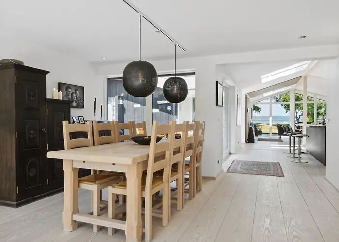 Kennet - 30m From The Sea By Interhome