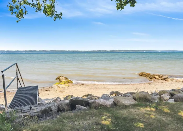 Kennet - 30m From The Sea By Interhome Feriehus *